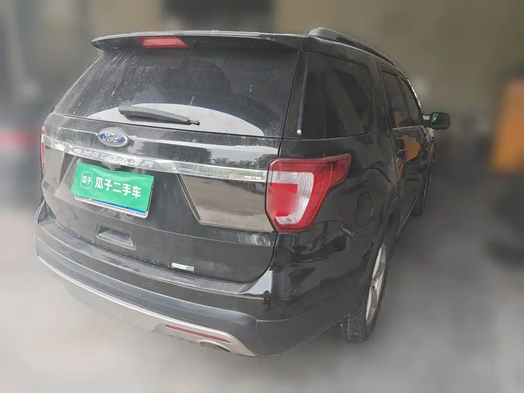 Ford Explorer (Import) — миниатюра 4
