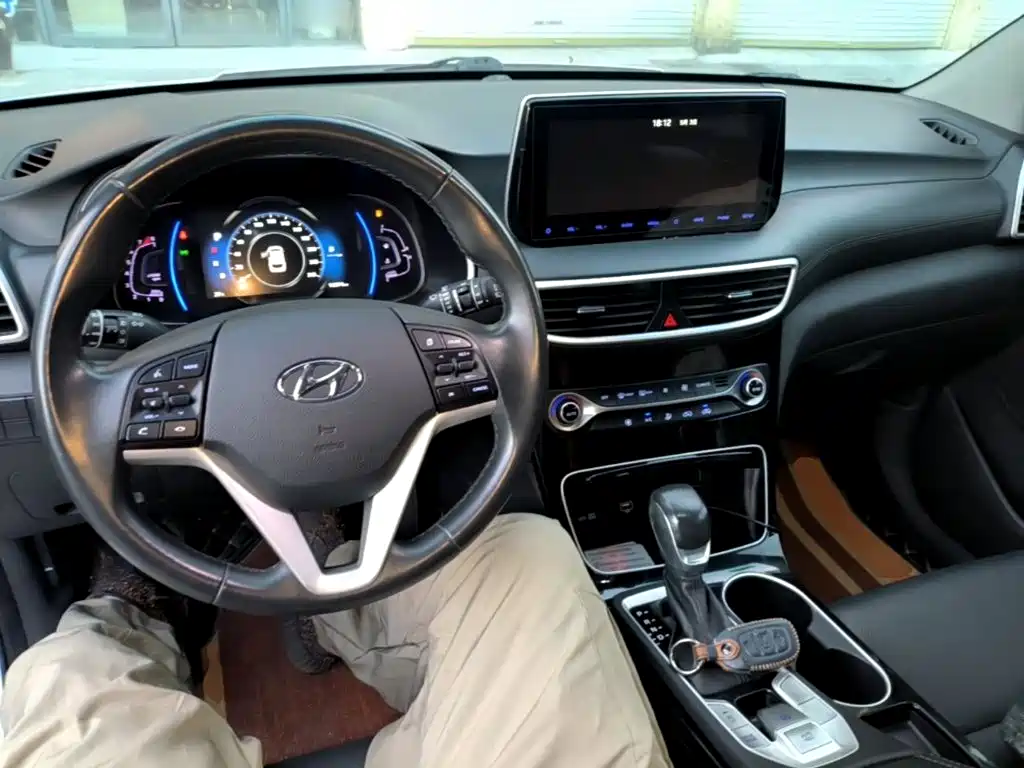 Hyundai Tucson — миниатюра 10