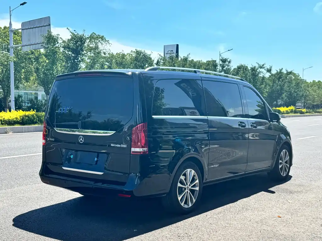 Mercedes-Benz V-Class — миниатюра 4