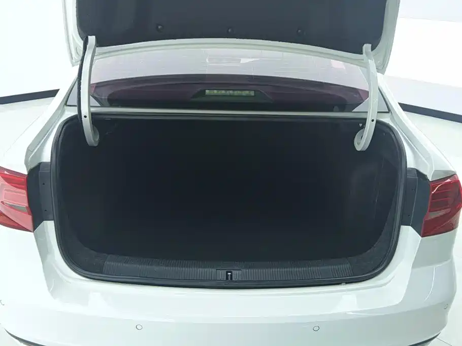 Volkswagen Bora — миниатюра 4