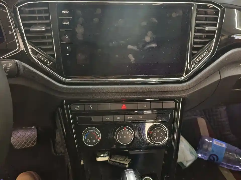 Volkswagen T-Roc 2022 280TSI DSG PLUS