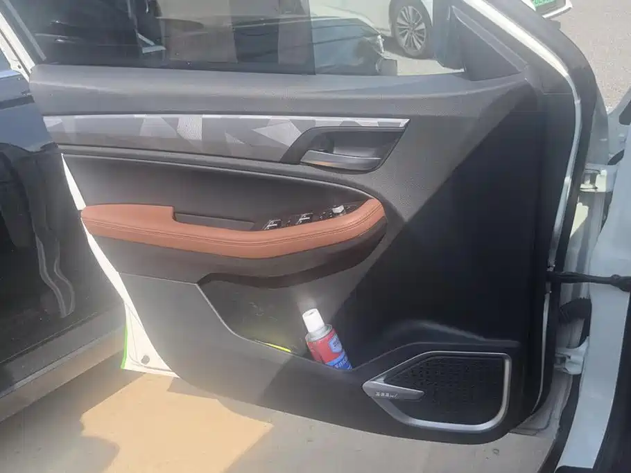 Geely Vision X6 — миниатюра 7