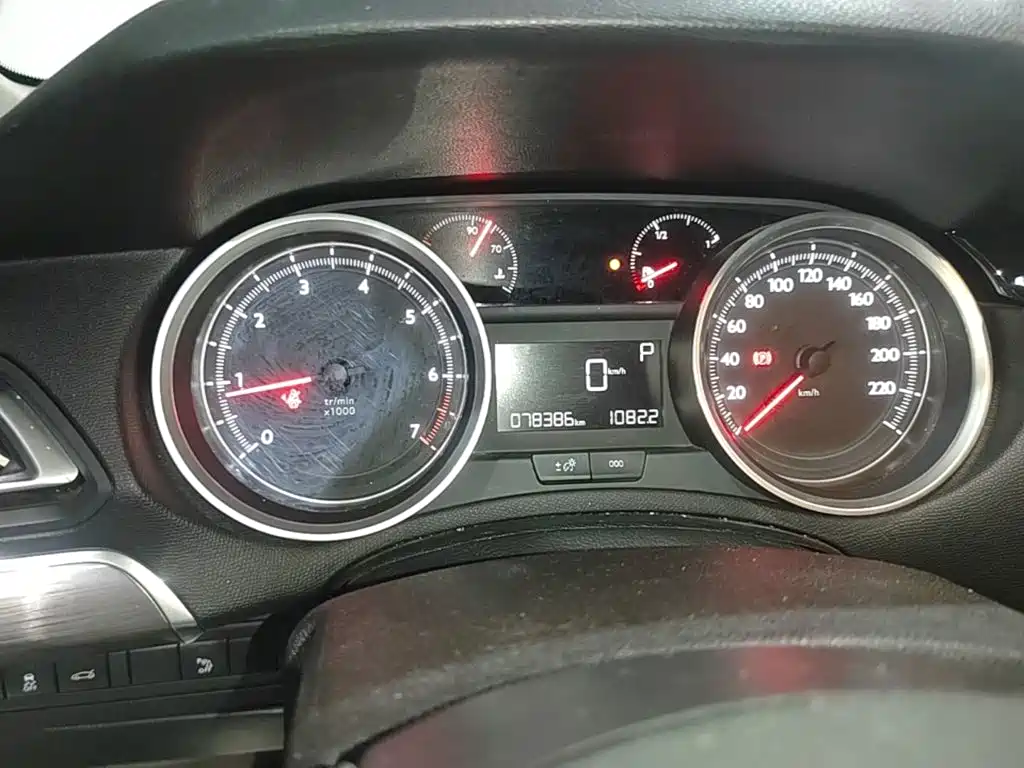 Peugeot 408 — миниатюра 12