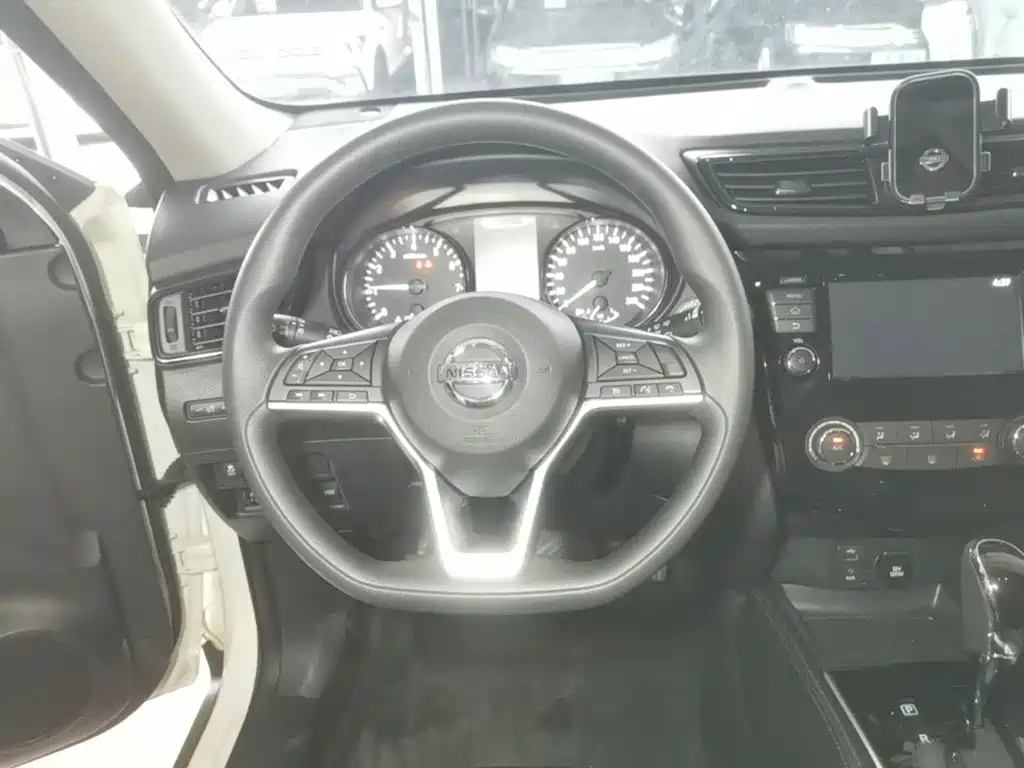 Nissan X-Trail — миниатюра 11