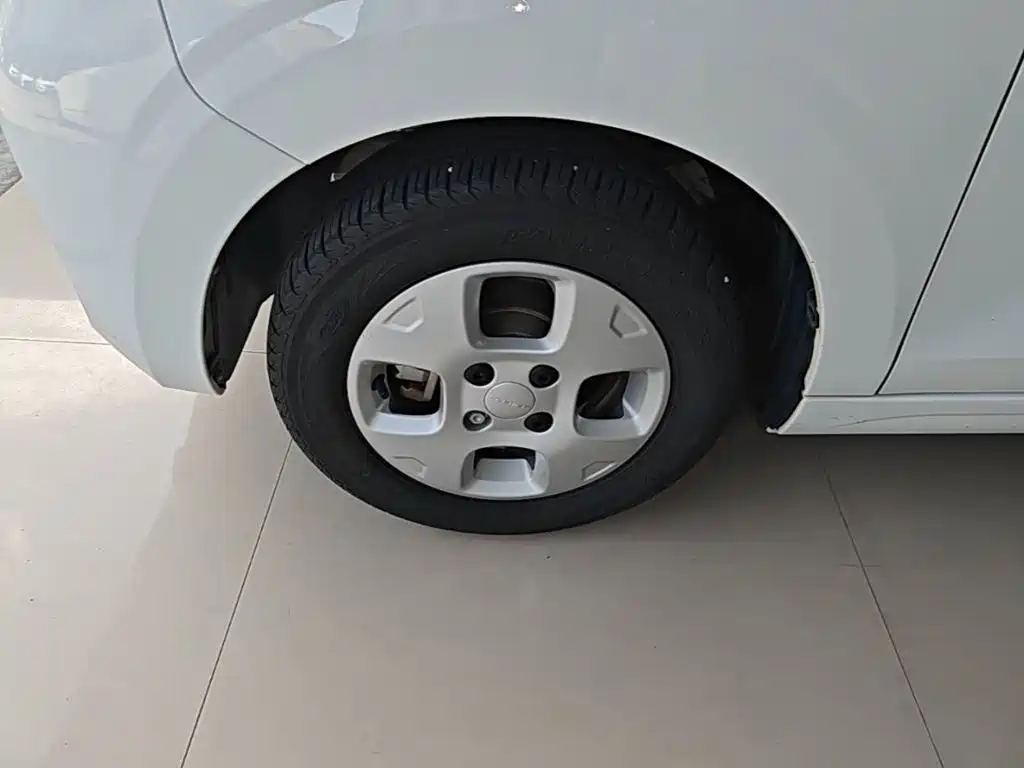 Roewe Clever — миниатюра 23