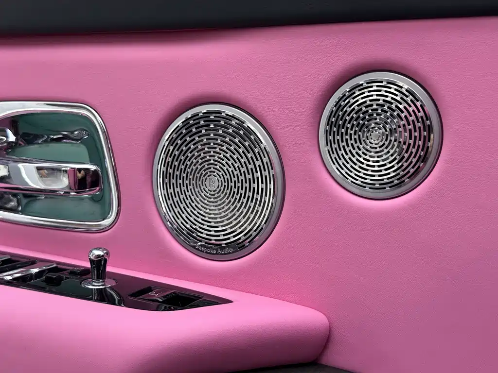 Rolls-Royce Cullinan — миниатюра 14