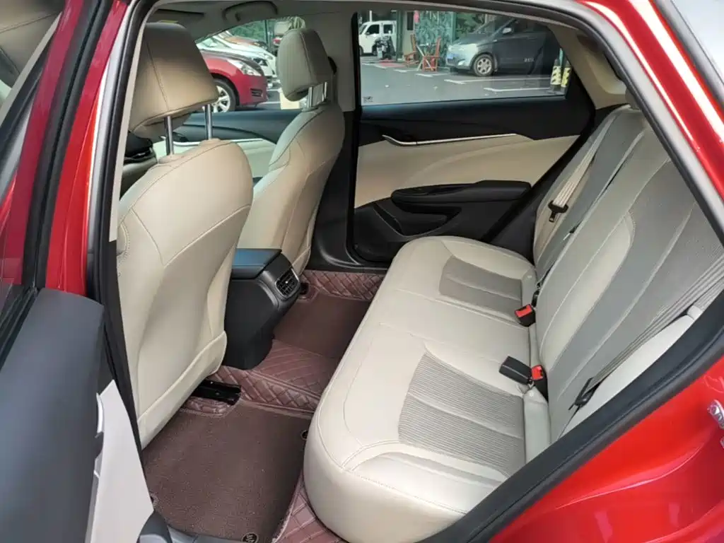 Buick Excelle — миниатюра 17