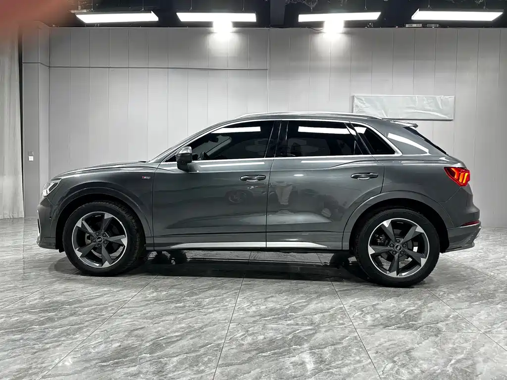 Audi Q3 — миниатюра 9