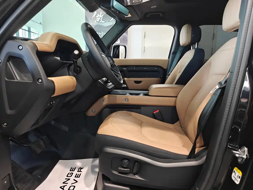 Land Rover Defender — миниатюра 6