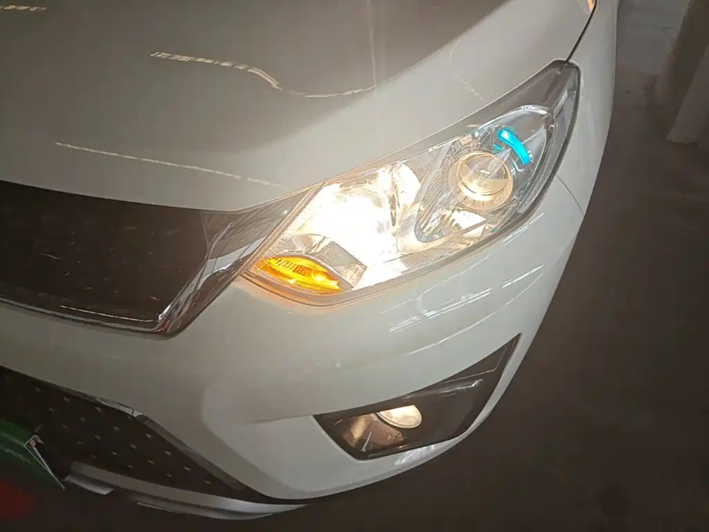 BAIC Senova X35 — миниатюра 24