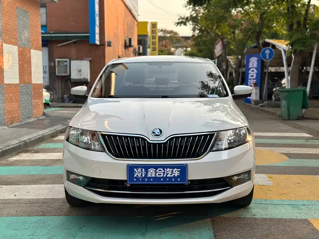 Skoda Rapid — миниатюра 2