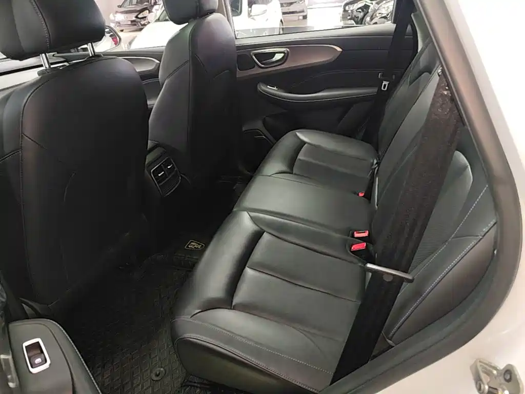 Roewe RX5 — миниатюра 17