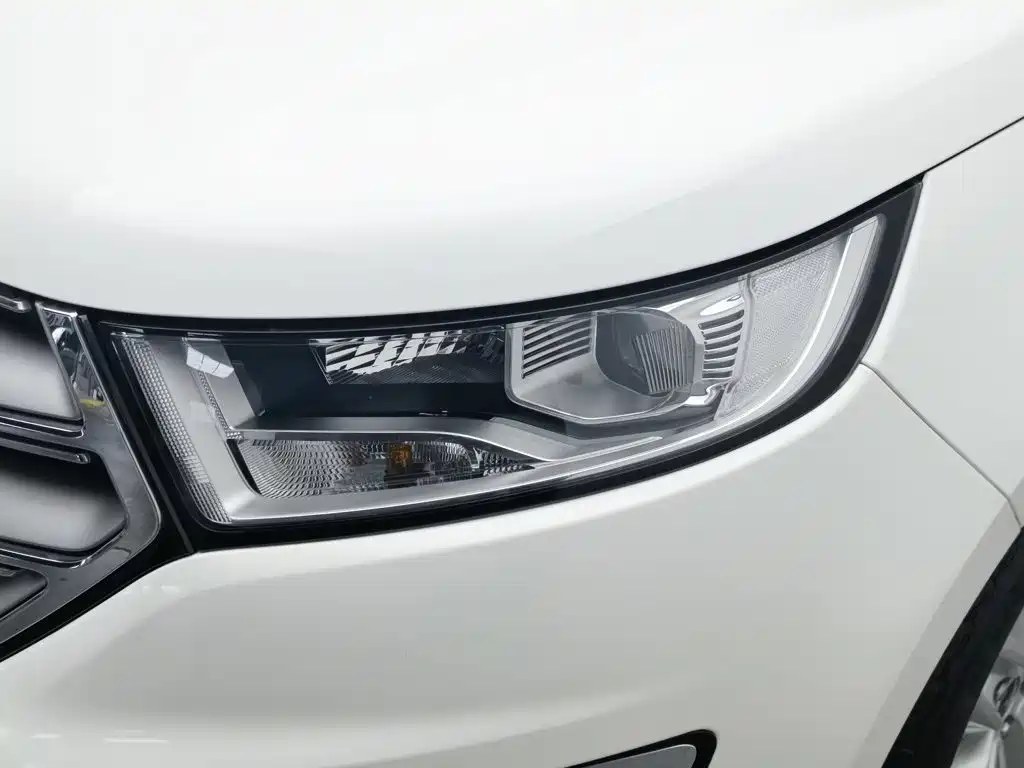 Ford Edge — миниатюра 7