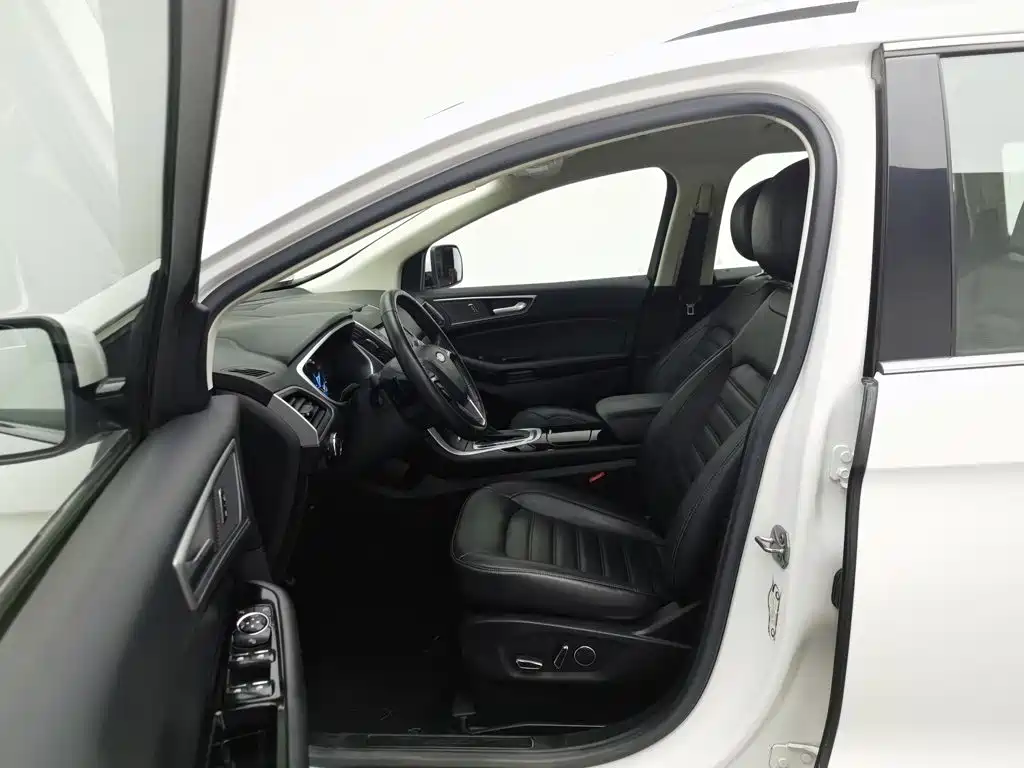 Ford Edge — миниатюра 10