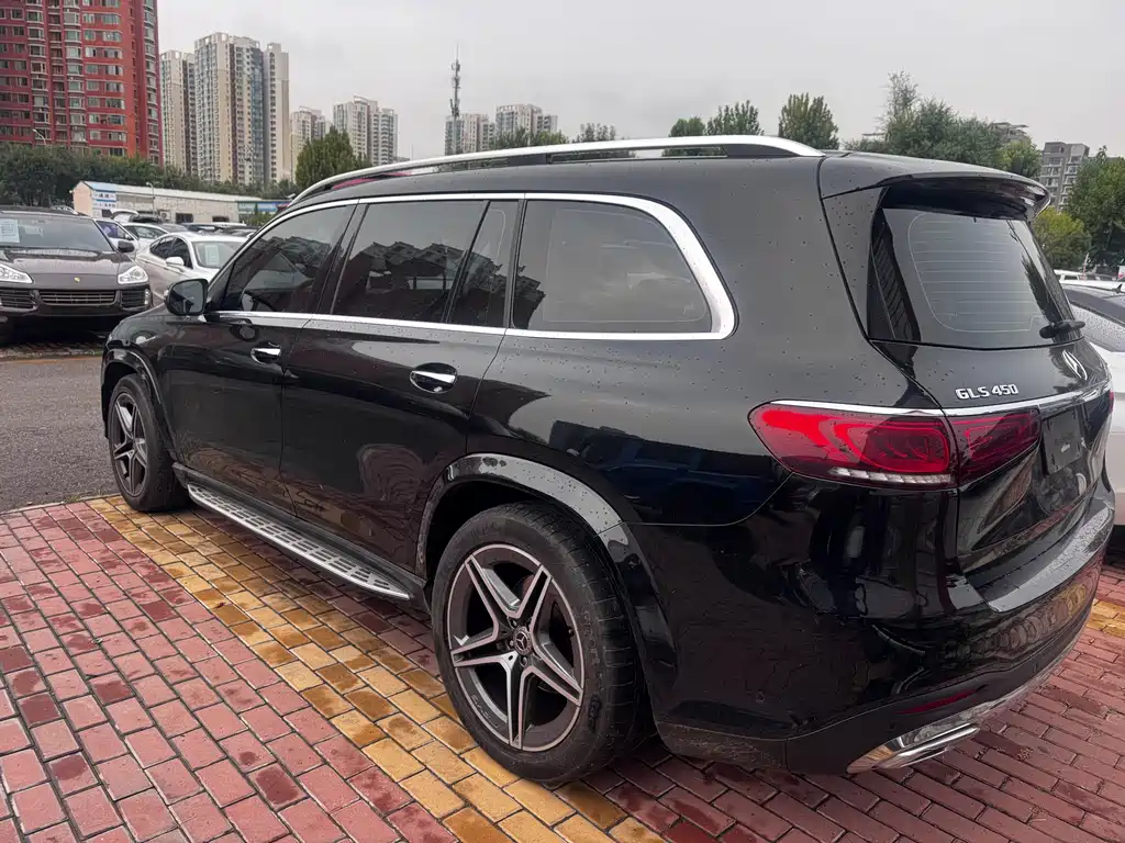 Mercedes-Benz GLS — миниатюра 10