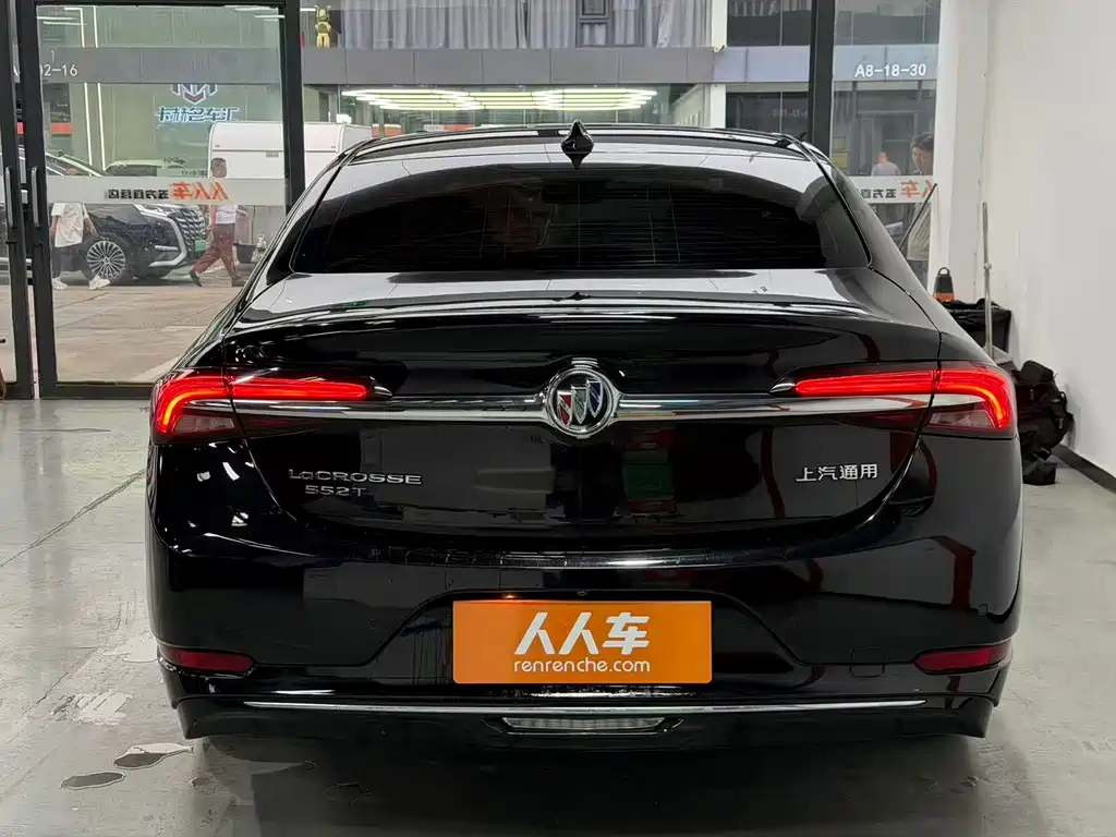 Buick LaCrosse — миниатюра 18