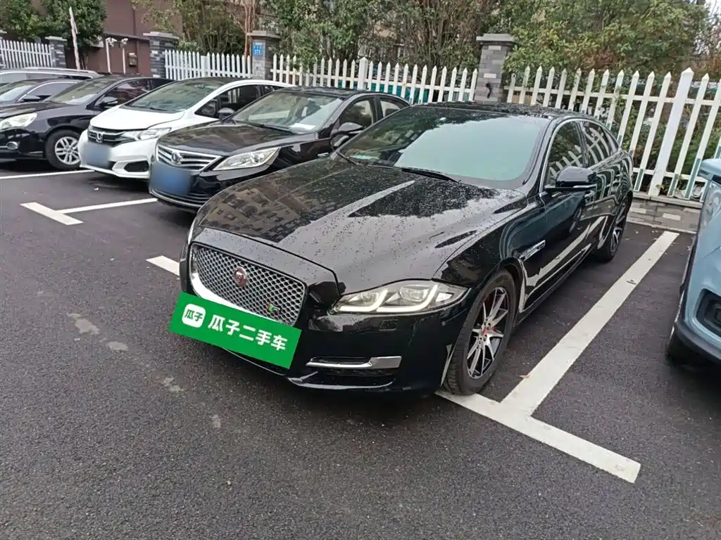 Jaguar XJ 2016