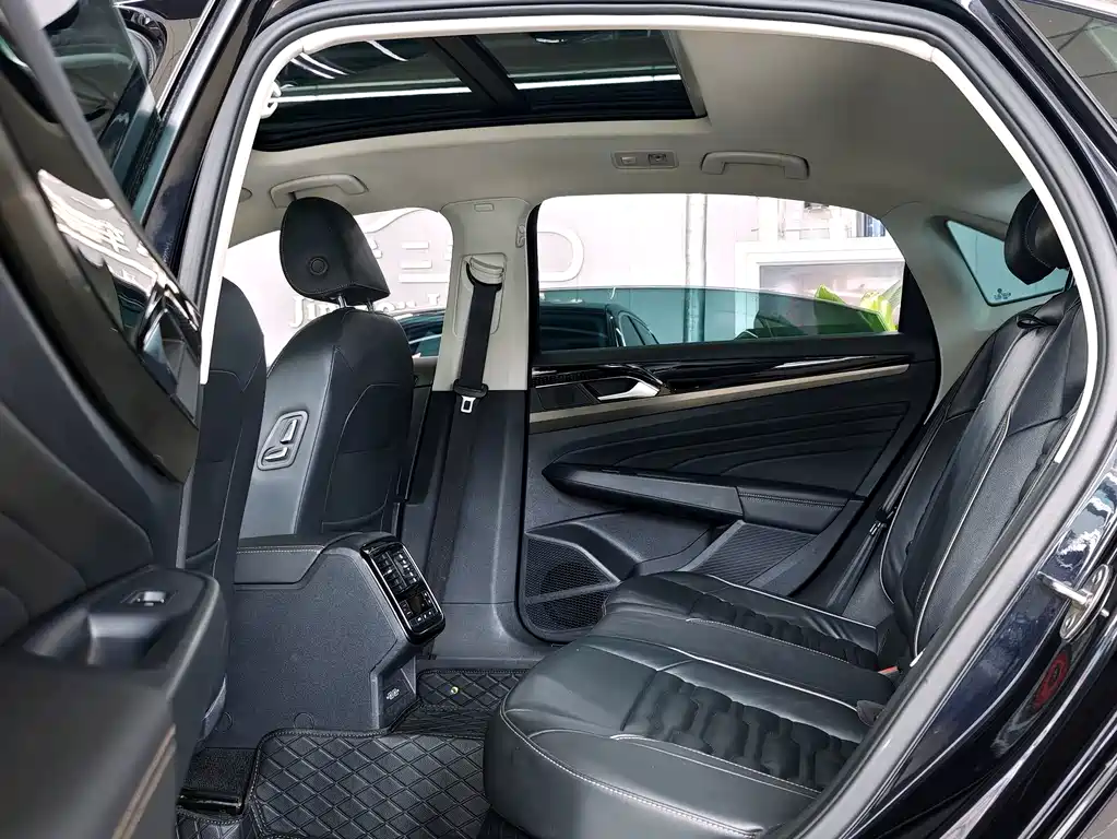 Volkswagen Passat — миниатюра 7
