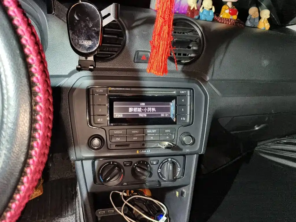 Volkswagen Jetta — миниатюра 9