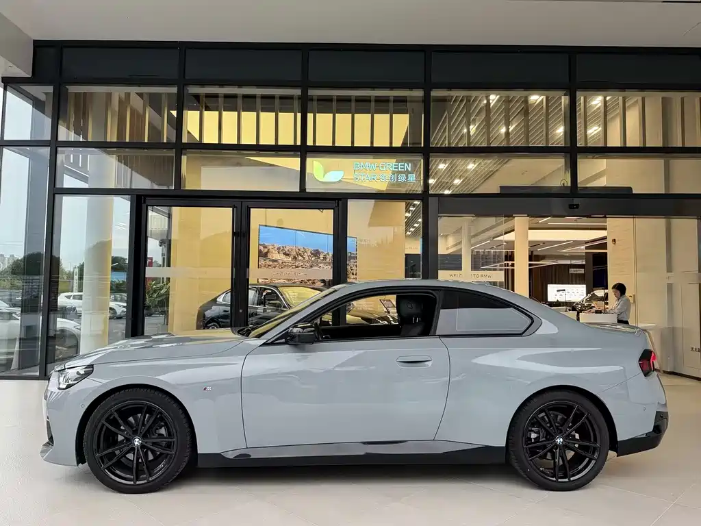 BMW 2 Series (Import) — миниатюра 2
