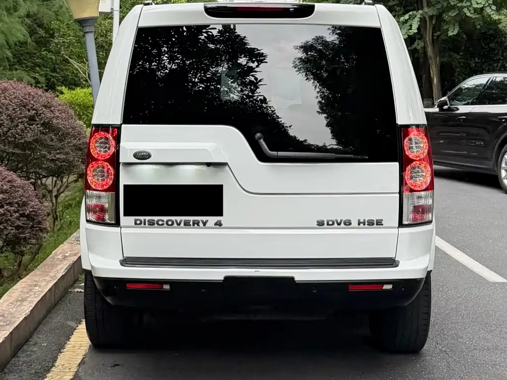 Land Rover Discovery — миниатюра 6