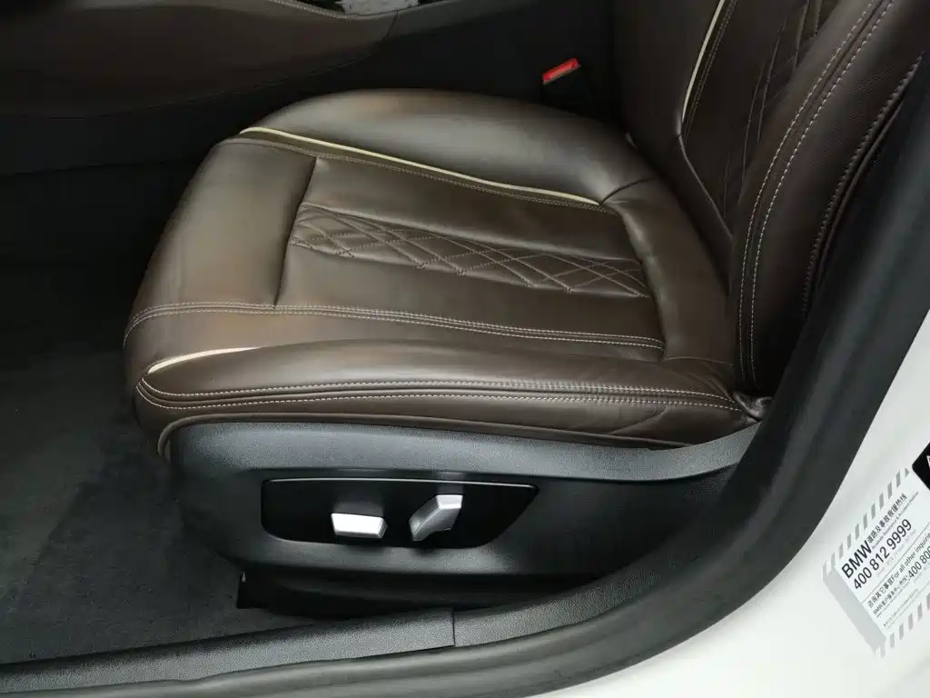 BMW 5 Series — миниатюра 20