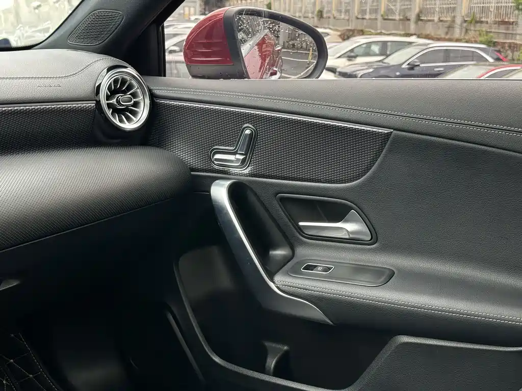 Mercedes-Benz A-Class — миниатюра 18