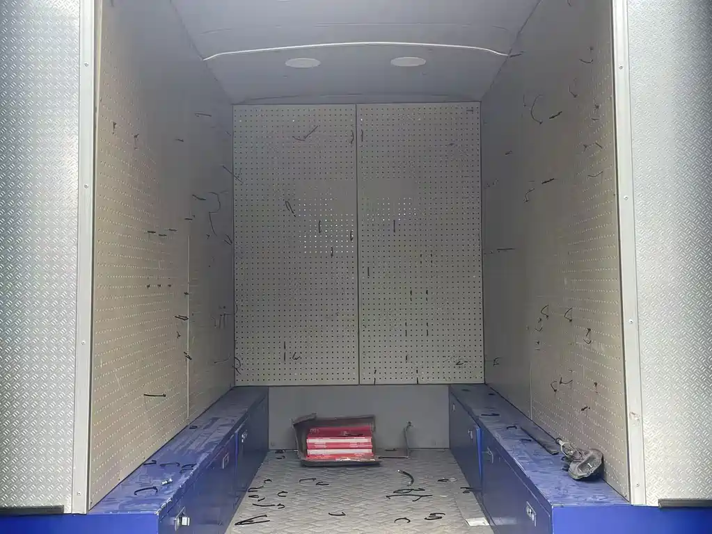 IVECO Baodi — миниатюра 7