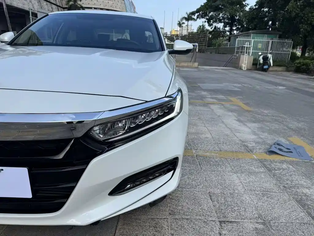 Honda Accord — миниатюра 11