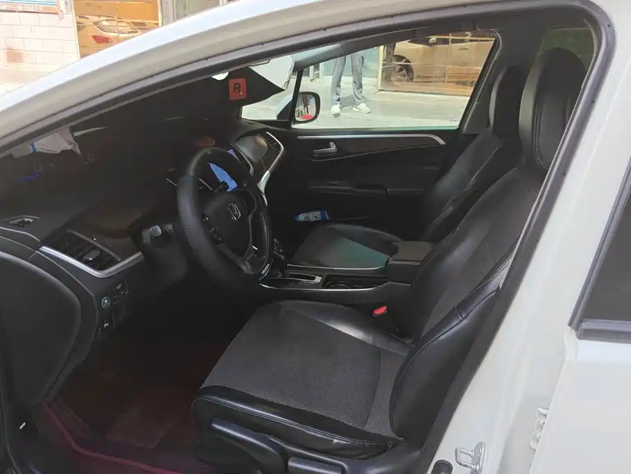 Honda Jade — миниатюра 9