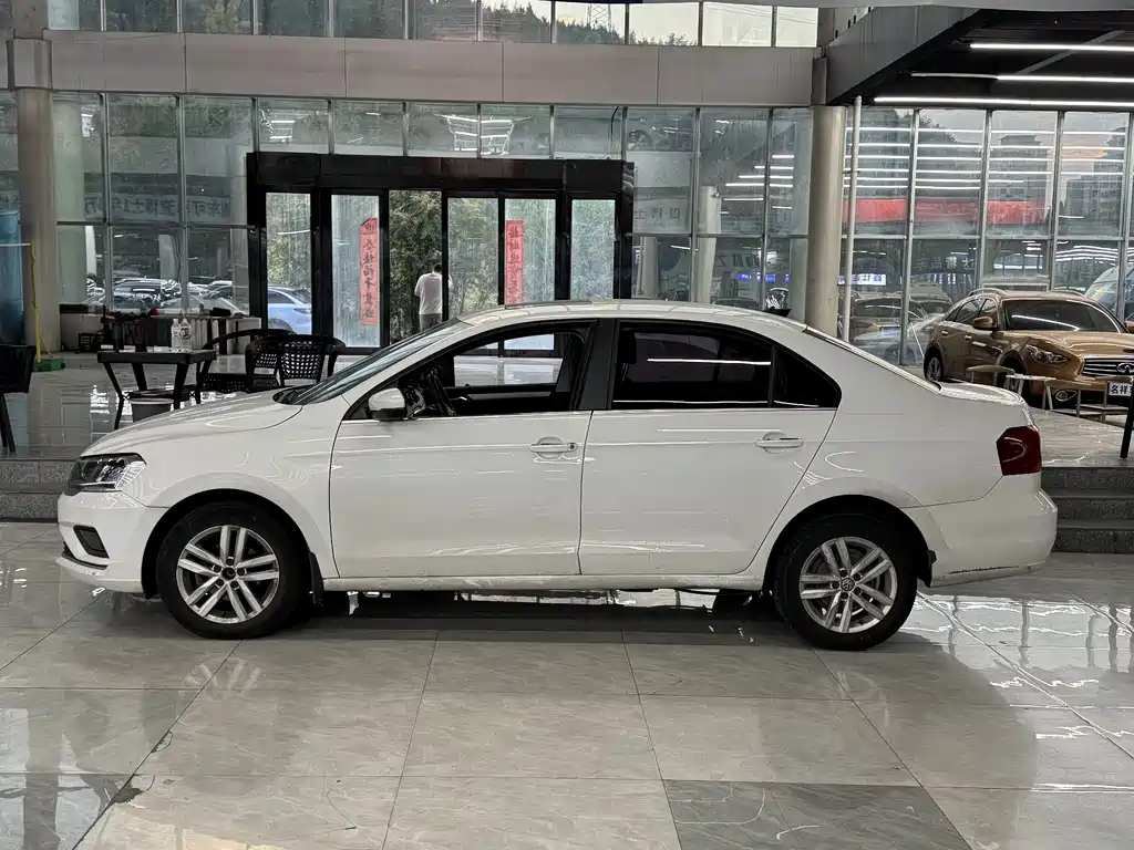 Volkswagen Jetta — миниатюра 3