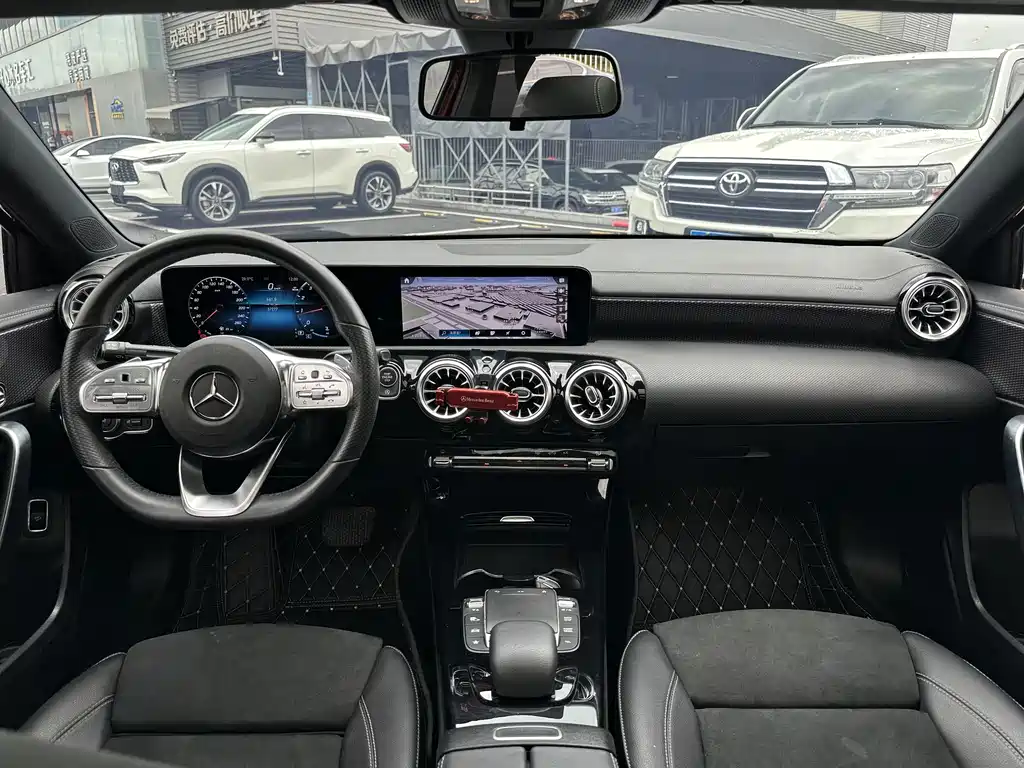 Mercedes-Benz A-Class — миниатюра 4