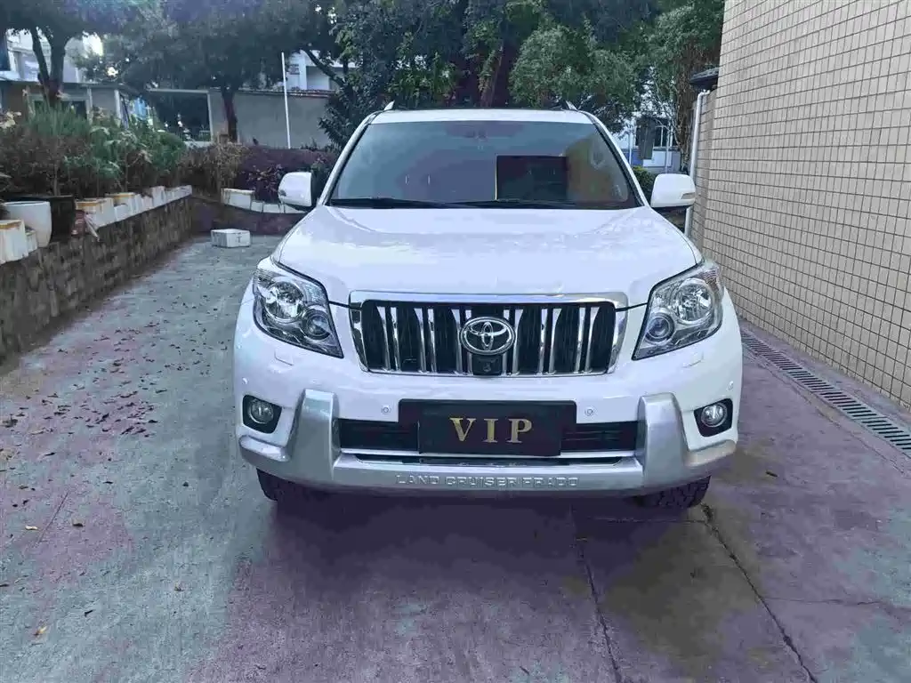 Toyota Land Cruiser Prado 2010 4.0L AT VX NAVI