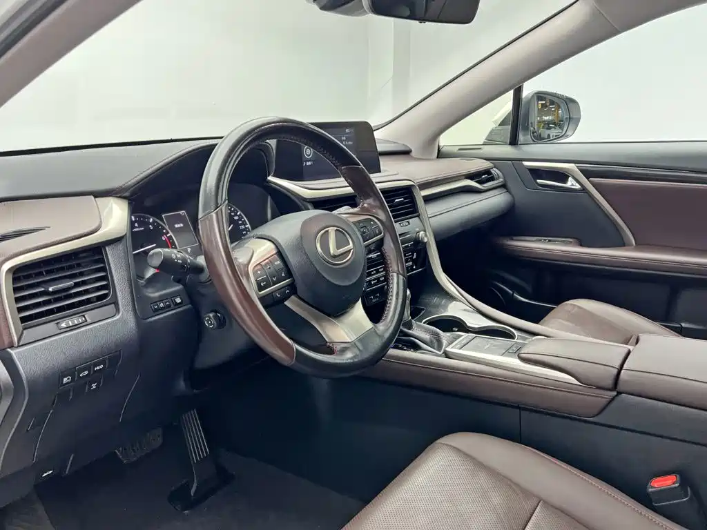 Lexus RX — миниатюра 13