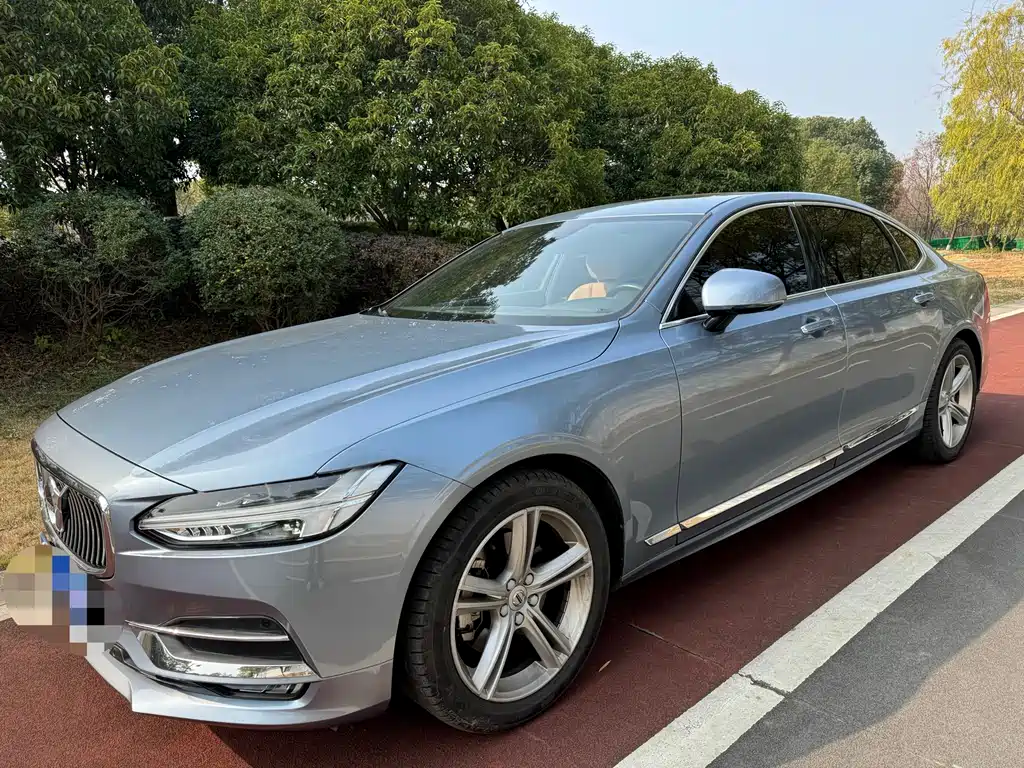 Volvo S90 2018