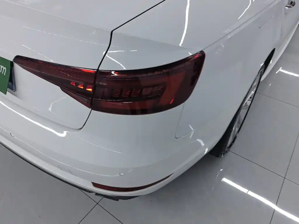 Audi A4L — миниатюра 8