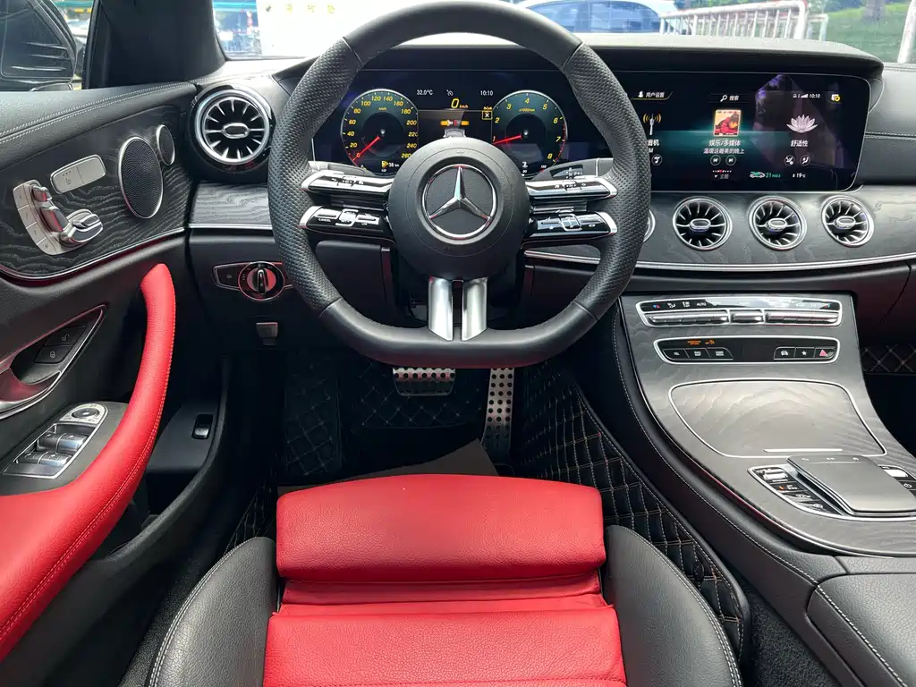 MERCEDES-BENZ E CLASS