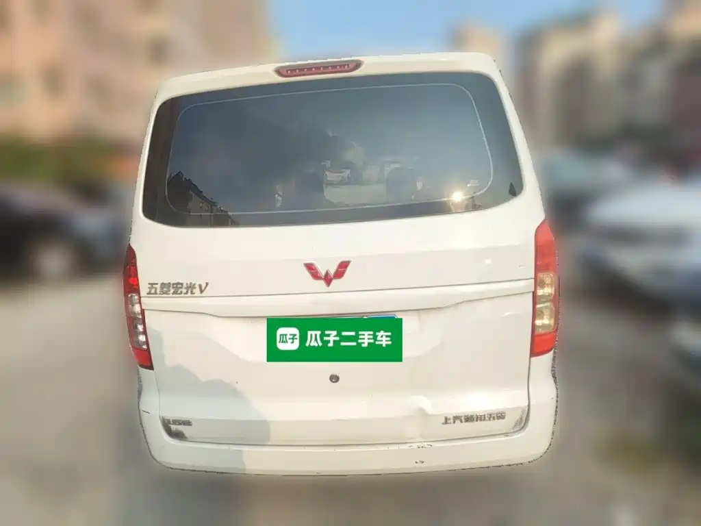 Wuling Hongguang V — миниатюра 3