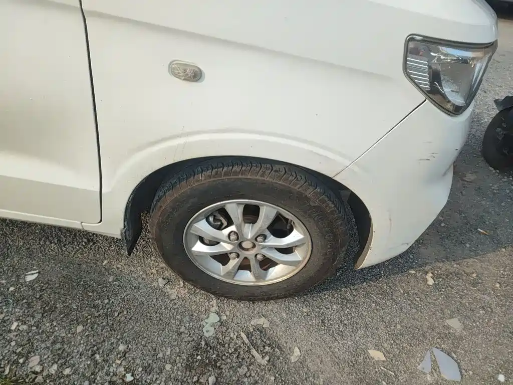 Wuling Hongguang V — миниатюра 24