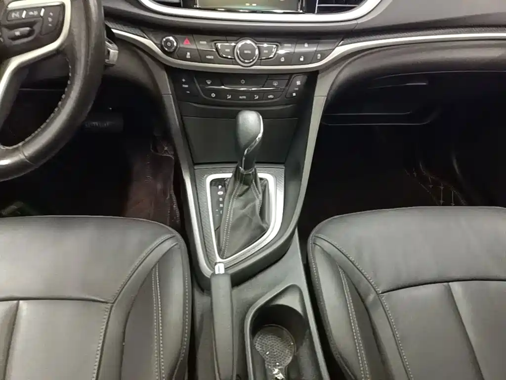 Buick Excelle — миниатюра 14