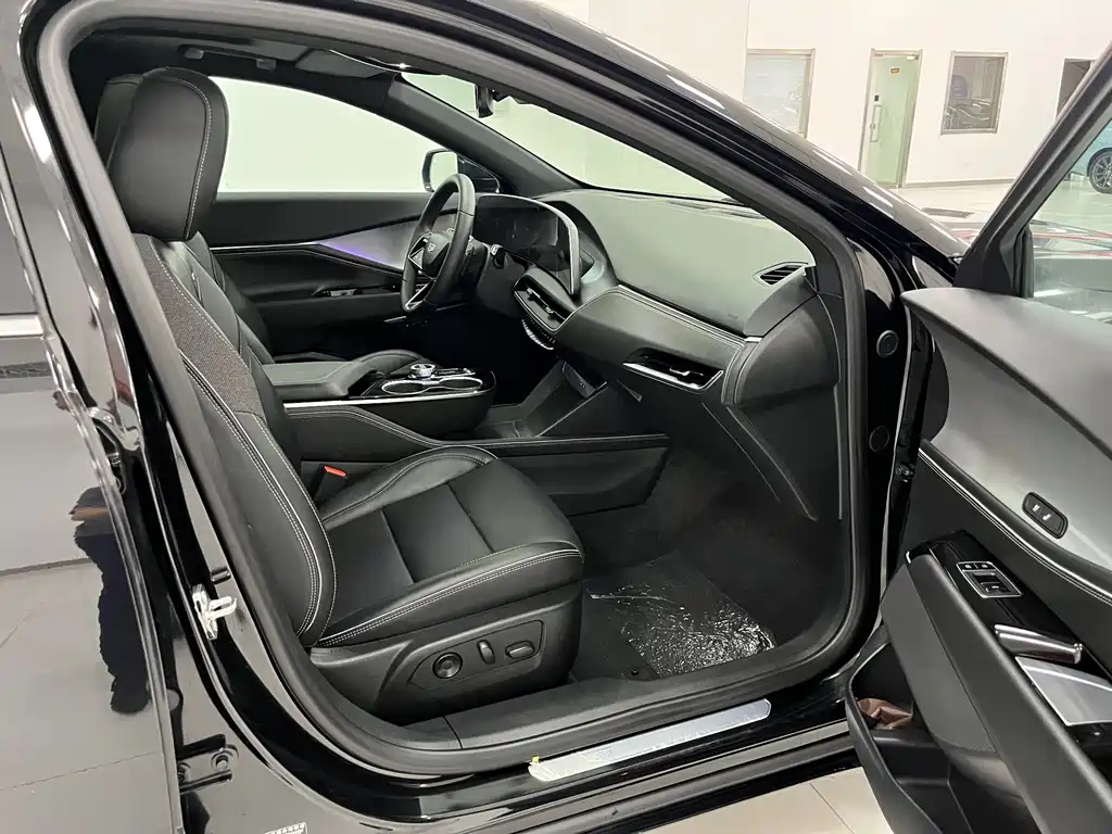 Cadillac GT4 — миниатюра 19