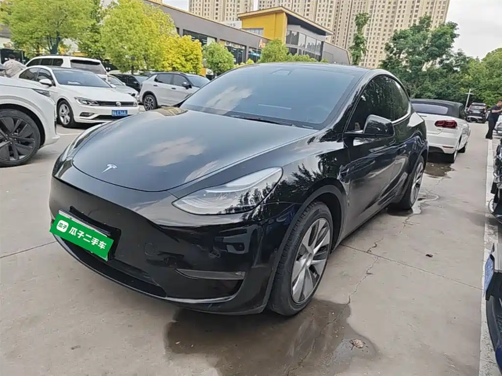 Tesla Model Y 2022