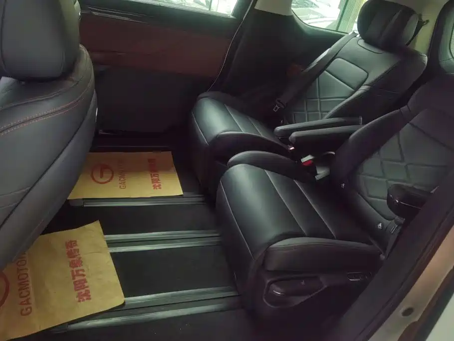 GAC Motor 传祺E8 PHEV — миниатюра 11