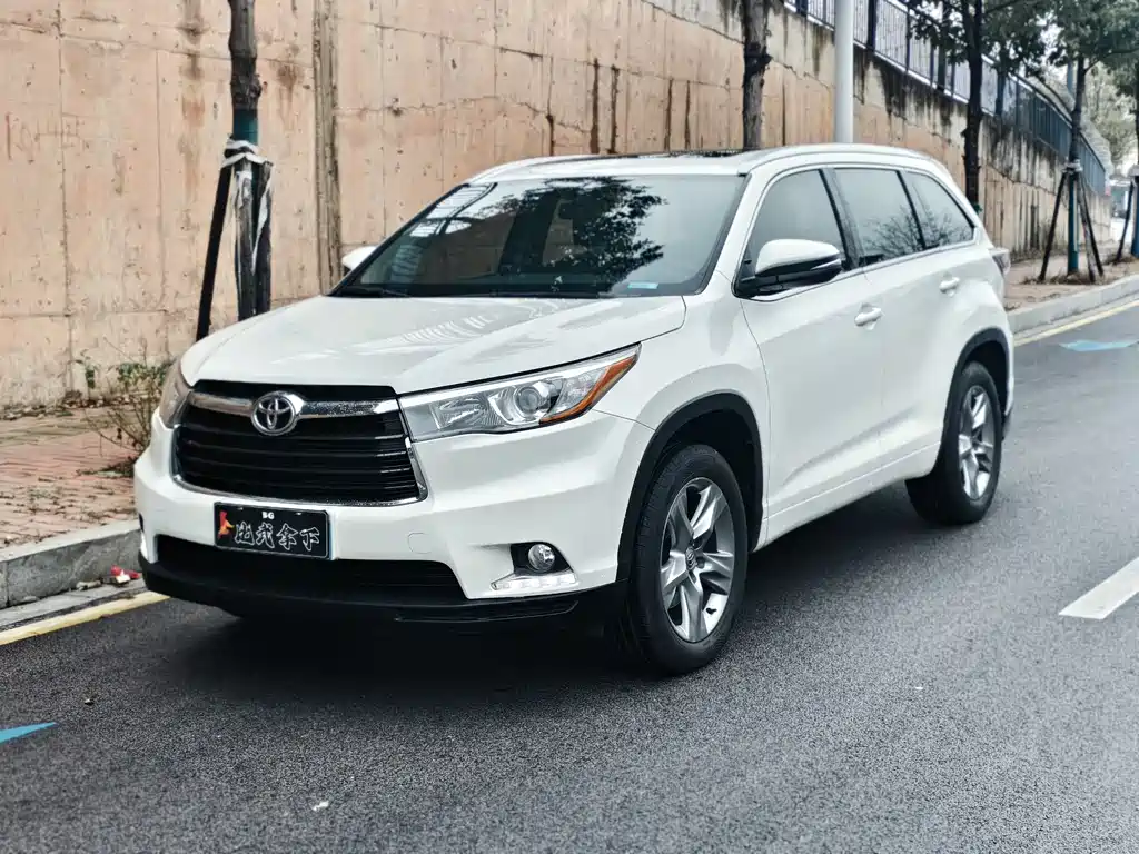 Toyota Highlander 2016