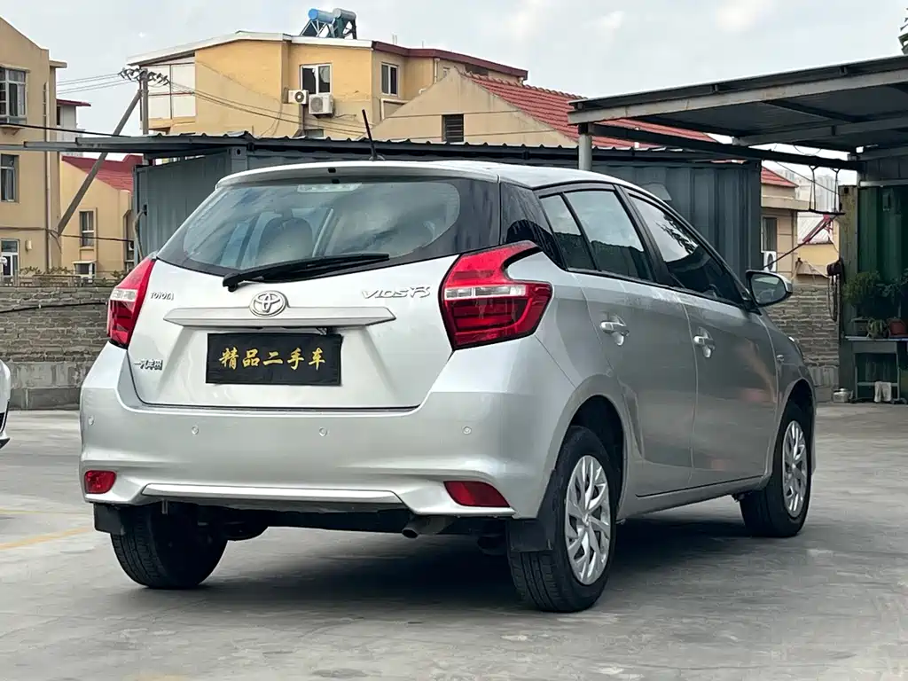 Toyota Vios FS — миниатюра 3