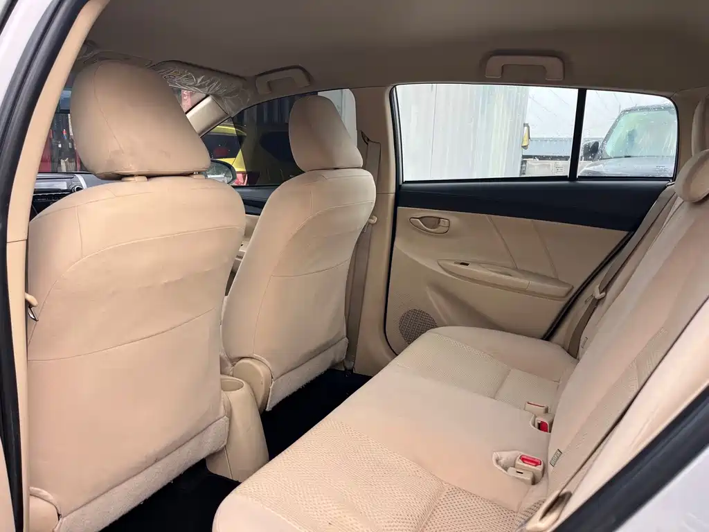 Toyota Vios FS — миниатюра 6