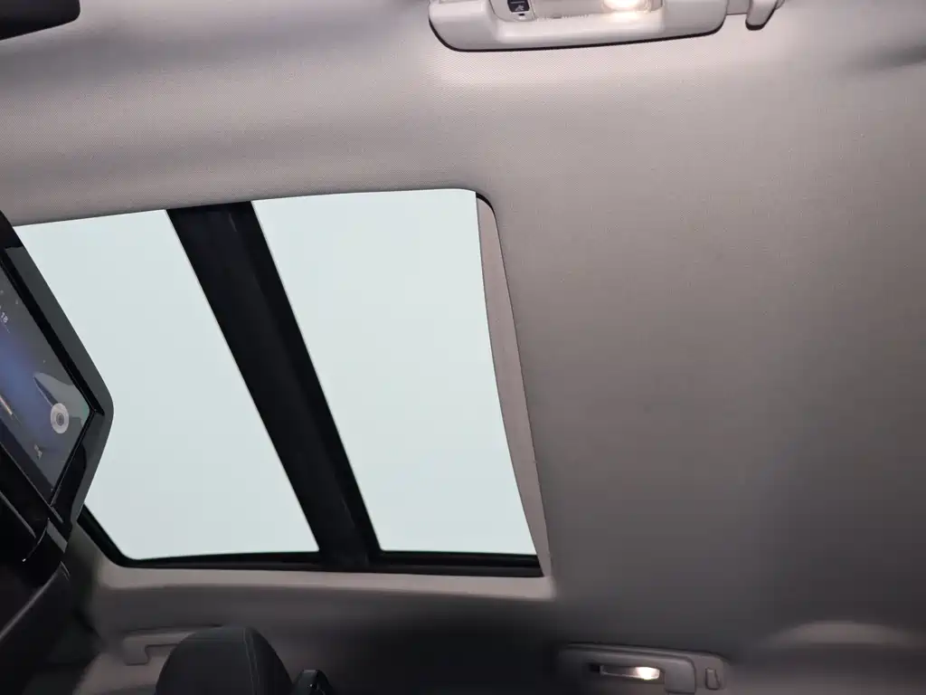 Cadillac XTS — миниатюра 15