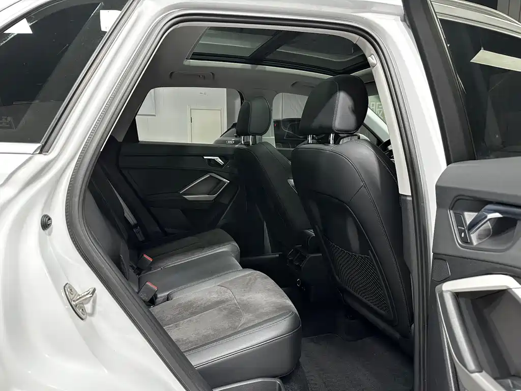 Audi Q3 — миниатюра 18