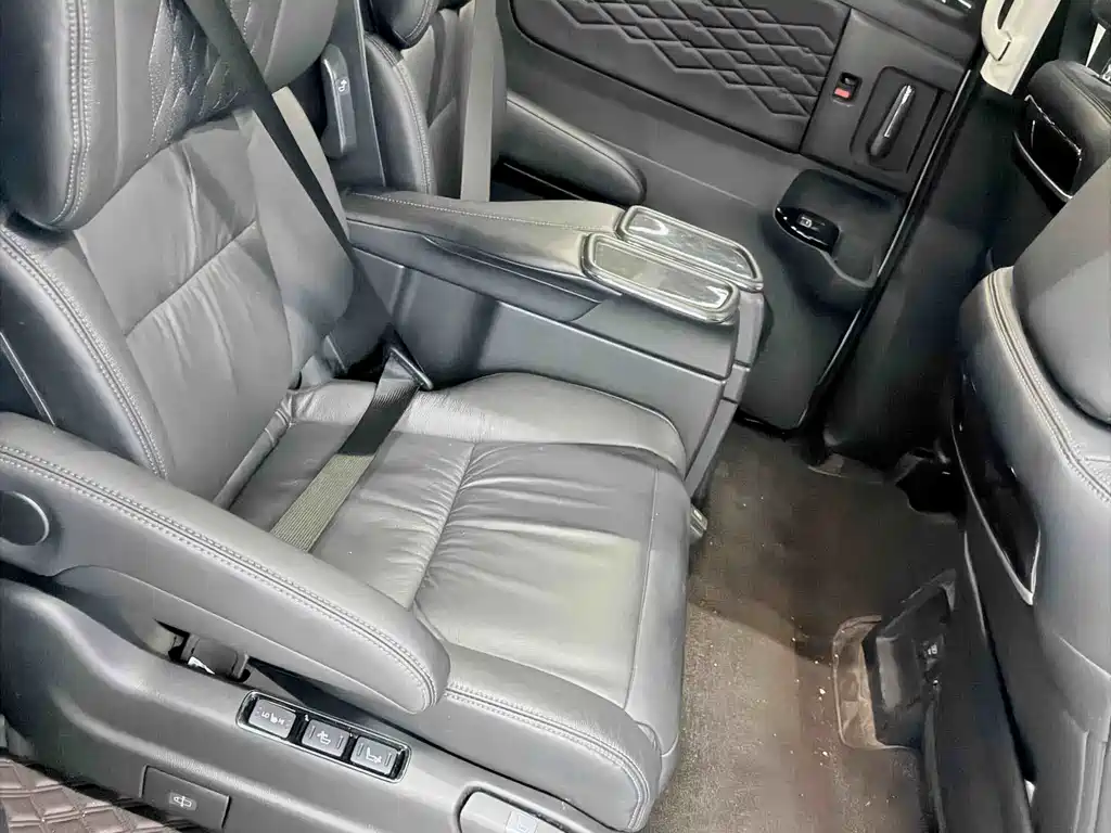 Honda Elysion — миниатюра 11