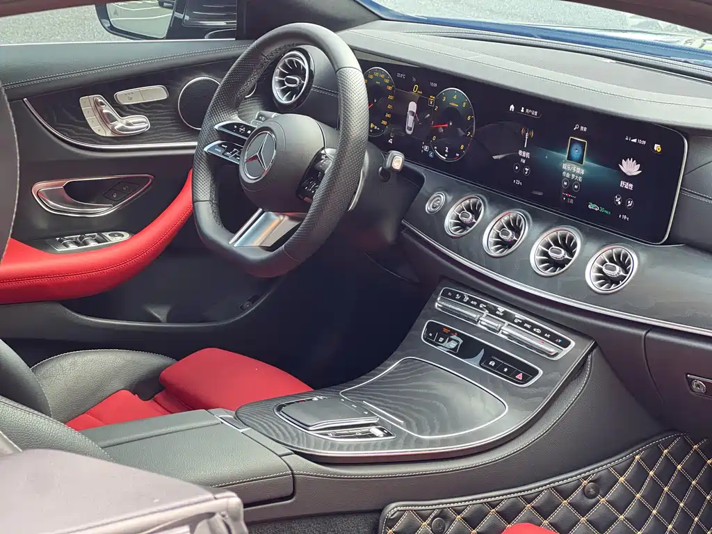 MERCEDES-BENZ E CLASS